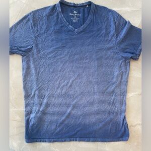 Tommy Bahama Men’s TShirt Size Large Blue Short Sleeve VNeck Raw Edge Details